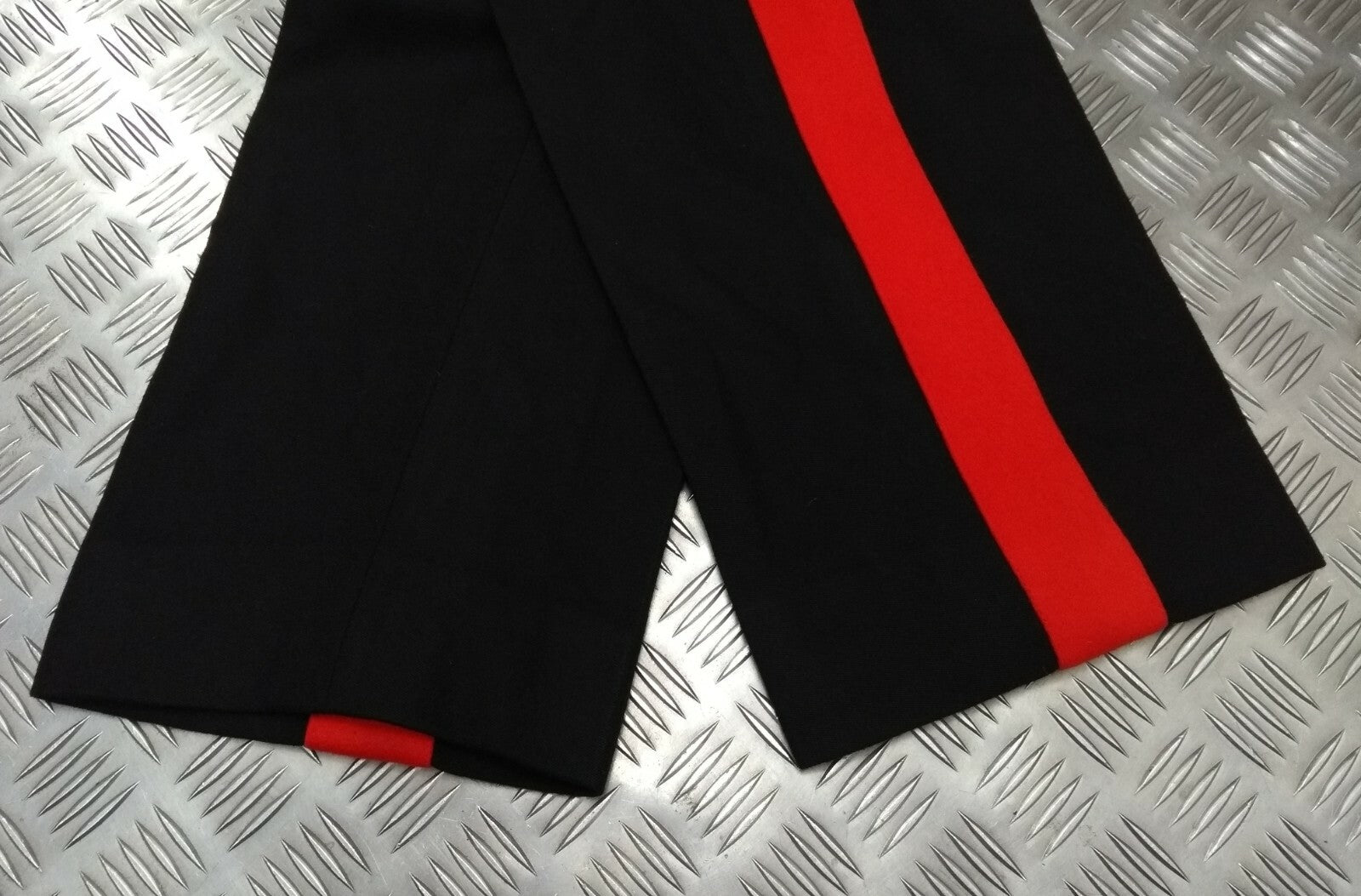 No1 Dress Trousers 1 3/4 Red Stripe Womens Issue By G.D Golding LTD W32" EBYT644