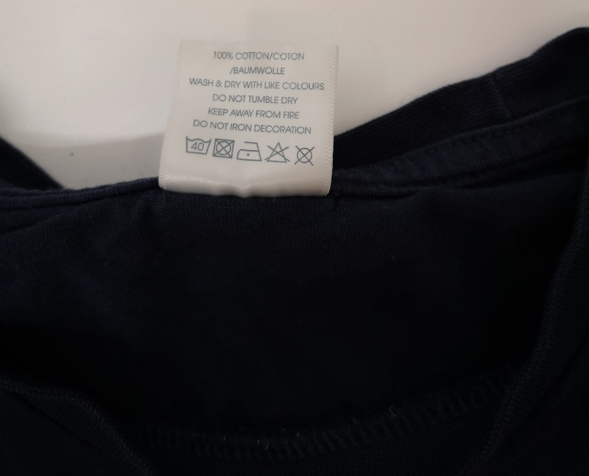 Short Sleeve Dark Blue T-shirt with COMUKMCMFOR LH INT Chest Insignia Size Small