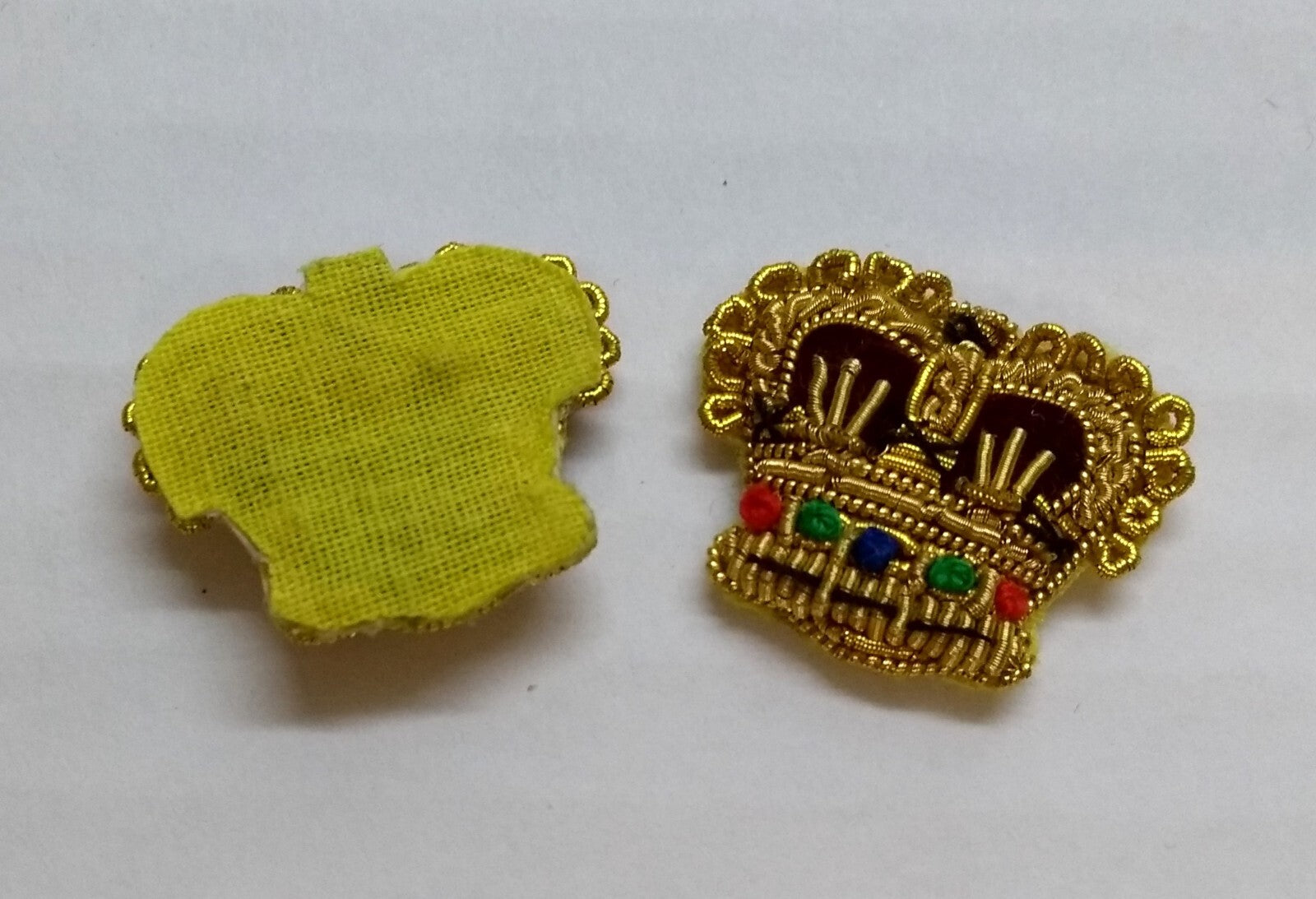 Army Crowns Gold With Crimson Padding Hand Embroidered H/E Insignia 5/8" 1 Pair