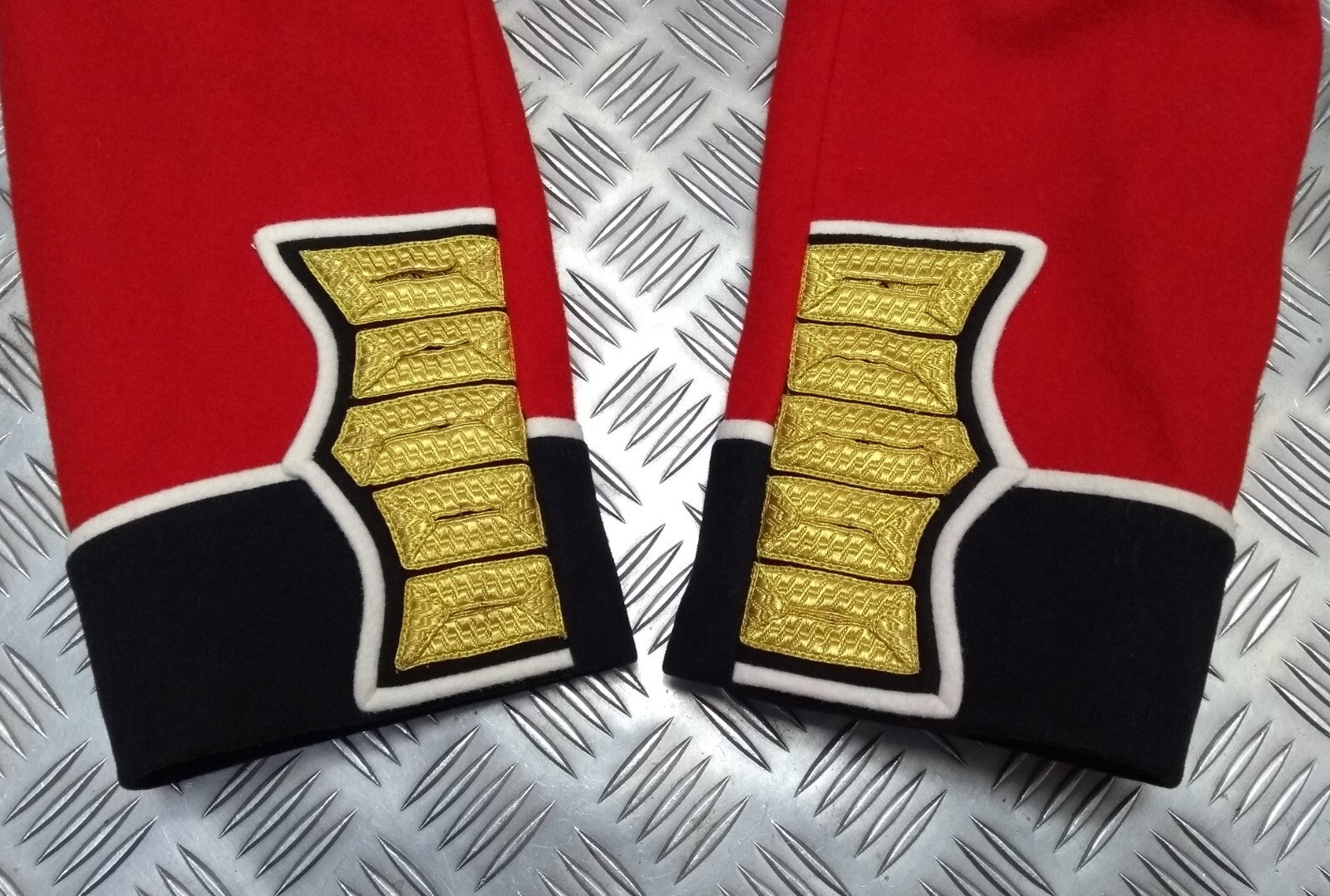Welsh Guards Red Tunic CQMS Ceremonial & Parade British Army 42" No Buttons