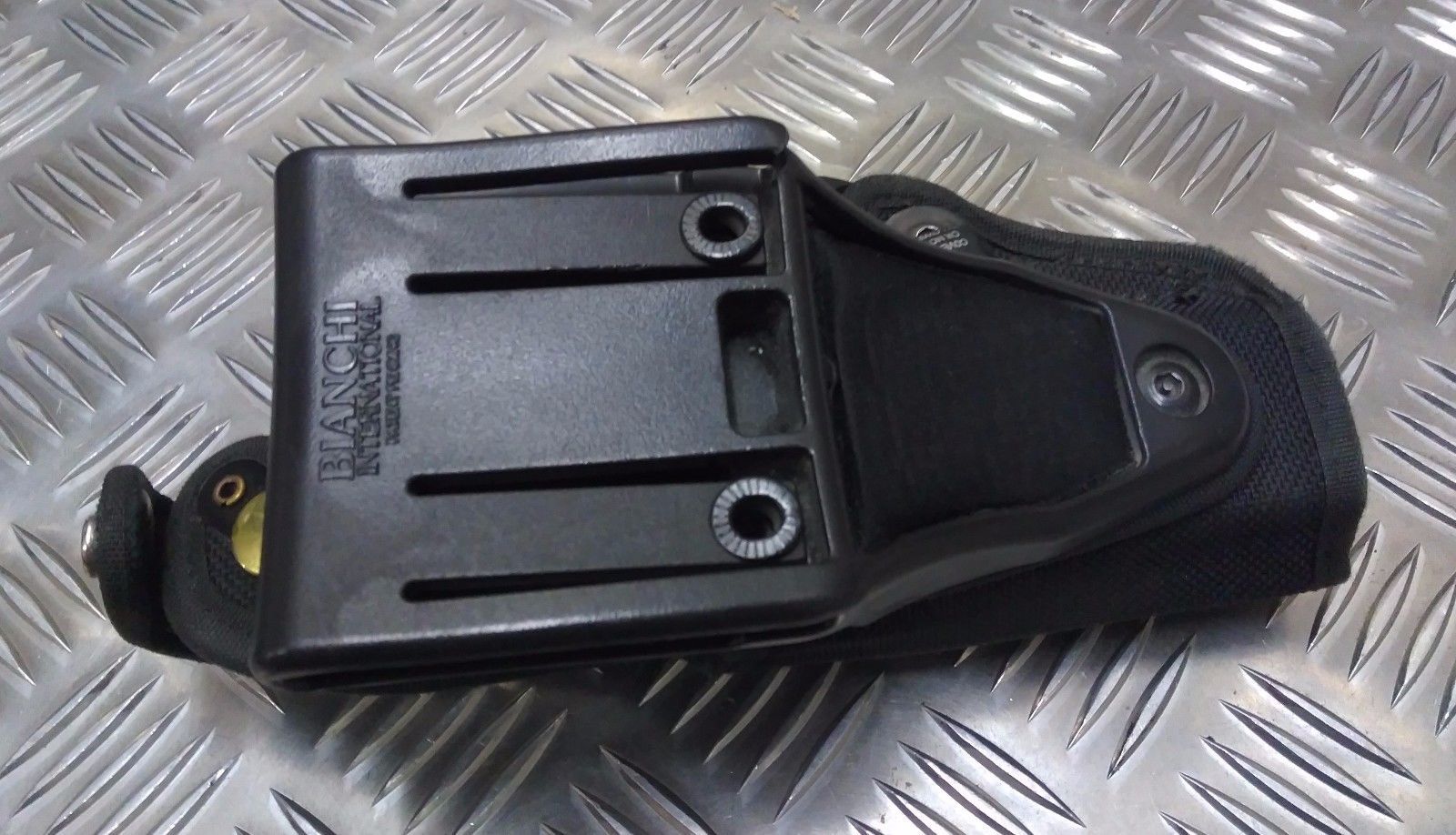 Bianchi Issue Black Accumold Thumbsnap Holster Faulty