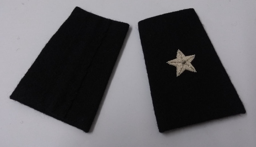 Qatar Winter Slides Shoulder Epaulettes Silver Braided