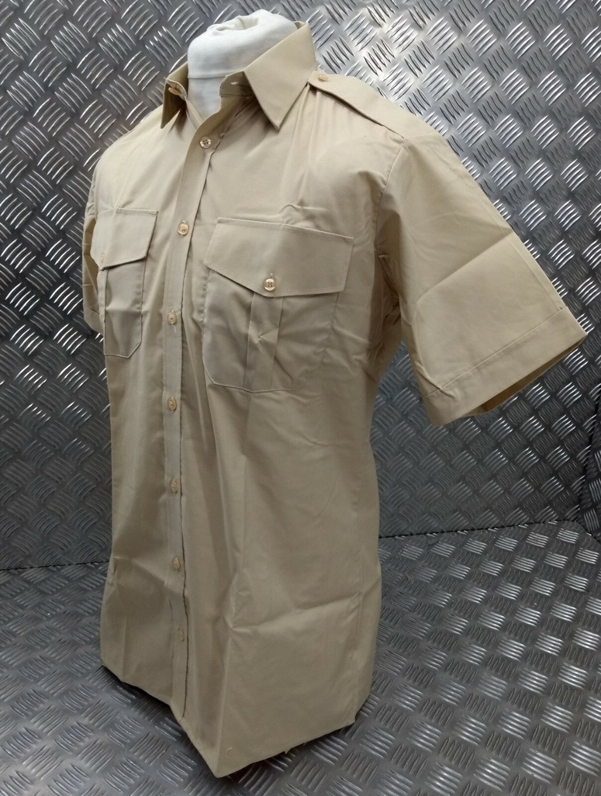 Army Style Fawn Shirt Tri Service Short Sleeve Beige. Collar 18.5" NEW