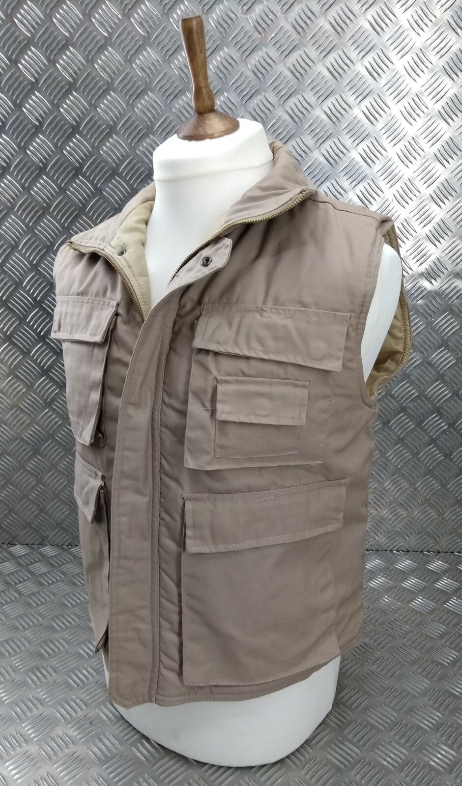 Hunters Action Vest Desert Sand/Beige Tactical Fishing Body Warmer