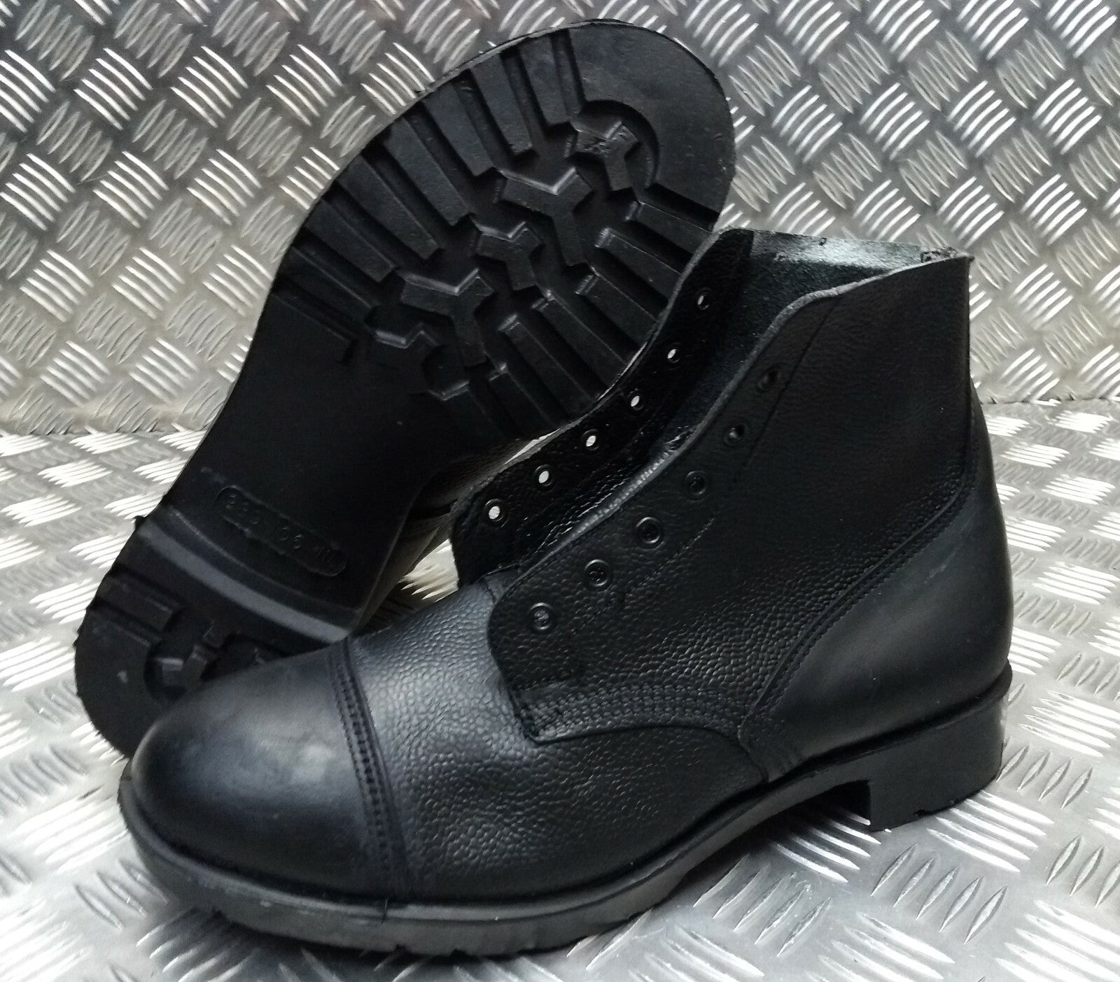 Genuine Vintage 50s Pattern British Army DMS Ankle Parade Boots Smooth Toe