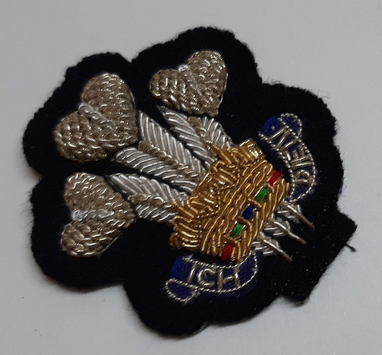 RRW Insignia Badge British Army ICH DIEN 3 Feathers Hand Embroidered Patch NoS