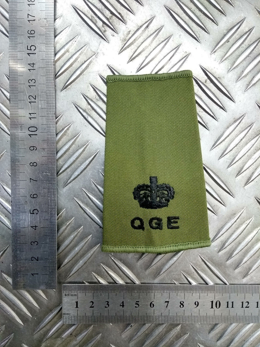 Queen's Gurkha Engineers QGE OD Green Major Rank Slide Epaulette - NEW