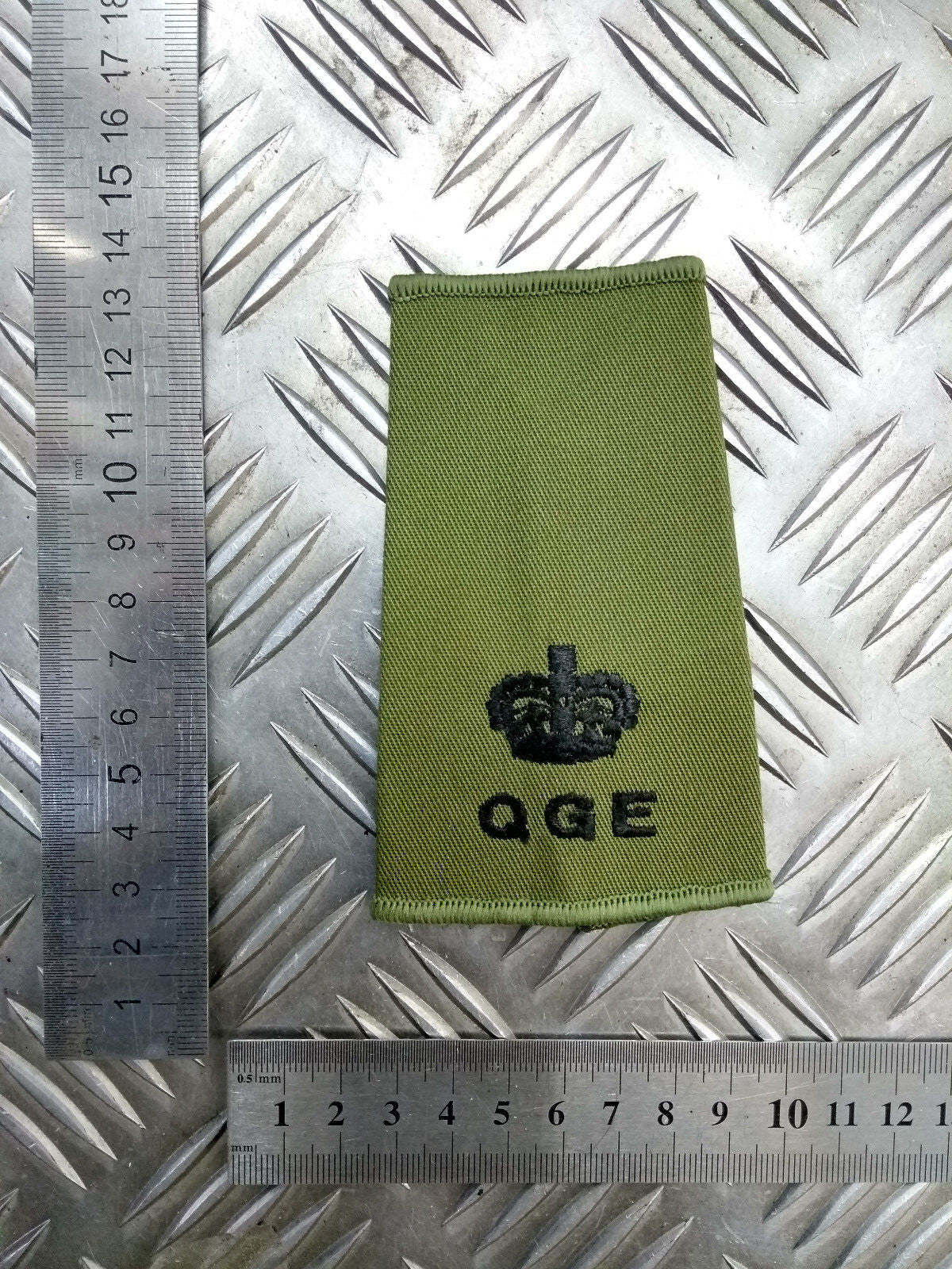 Queen's Gurkha Engineers QGE OD Green Major Rank Slide Epaulette - NEW