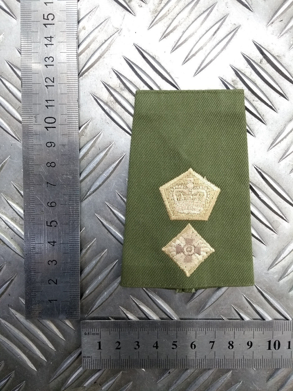 Khaki Edged OD Green Lieutenant Colonel Rank Slide Epaulette - NEW