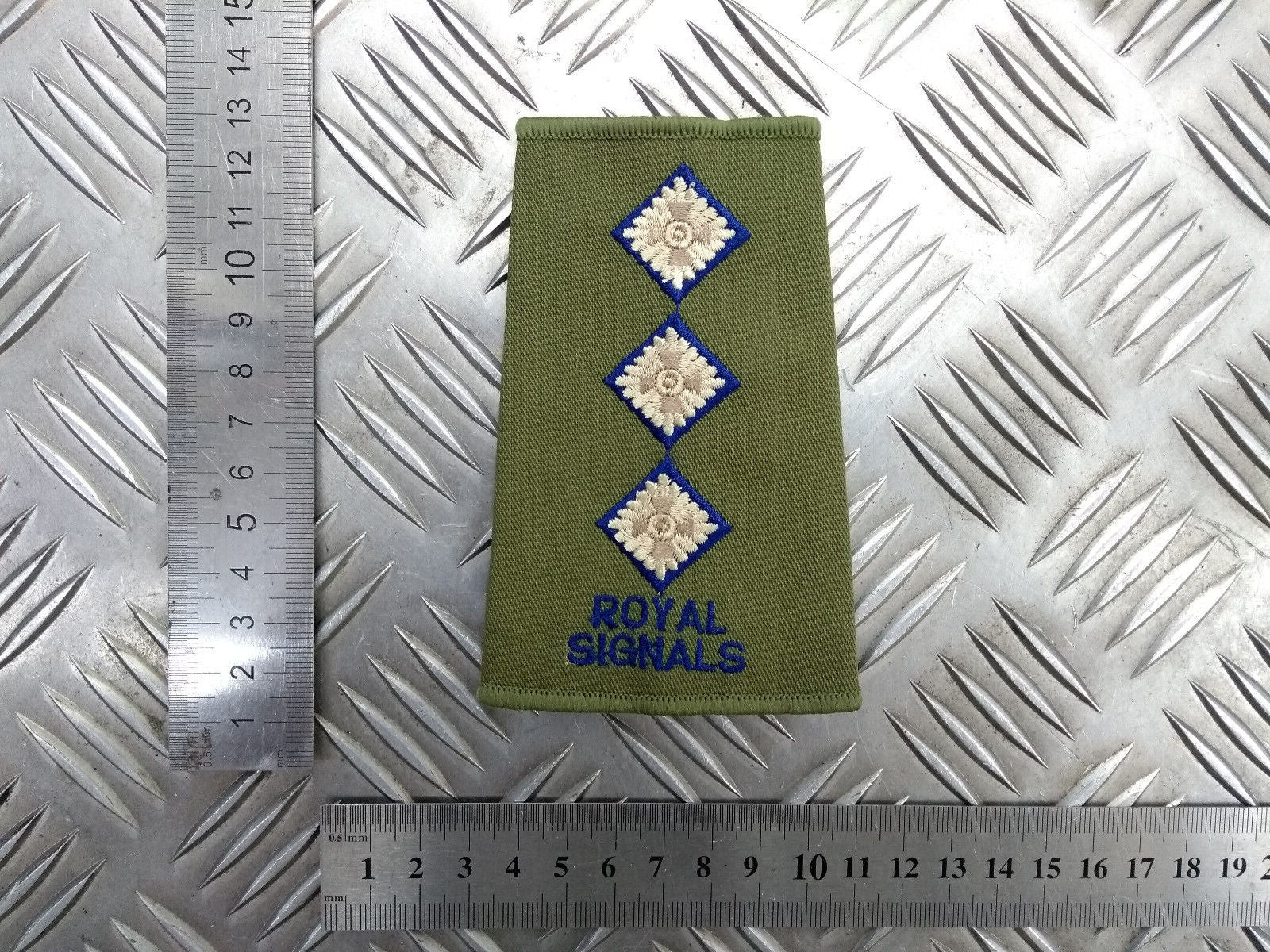 Royal Signals OD Green Dark Blue Edged Captain Rank Slide Epaulette - NEW