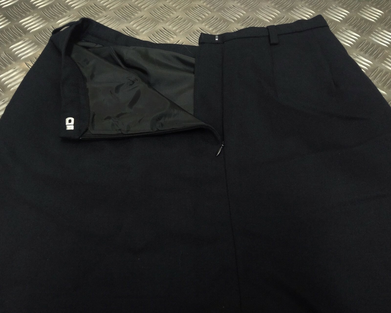 Genuine British Black Uniform Issue Parade & Ceremonial Temperate Skirt 63/76cm