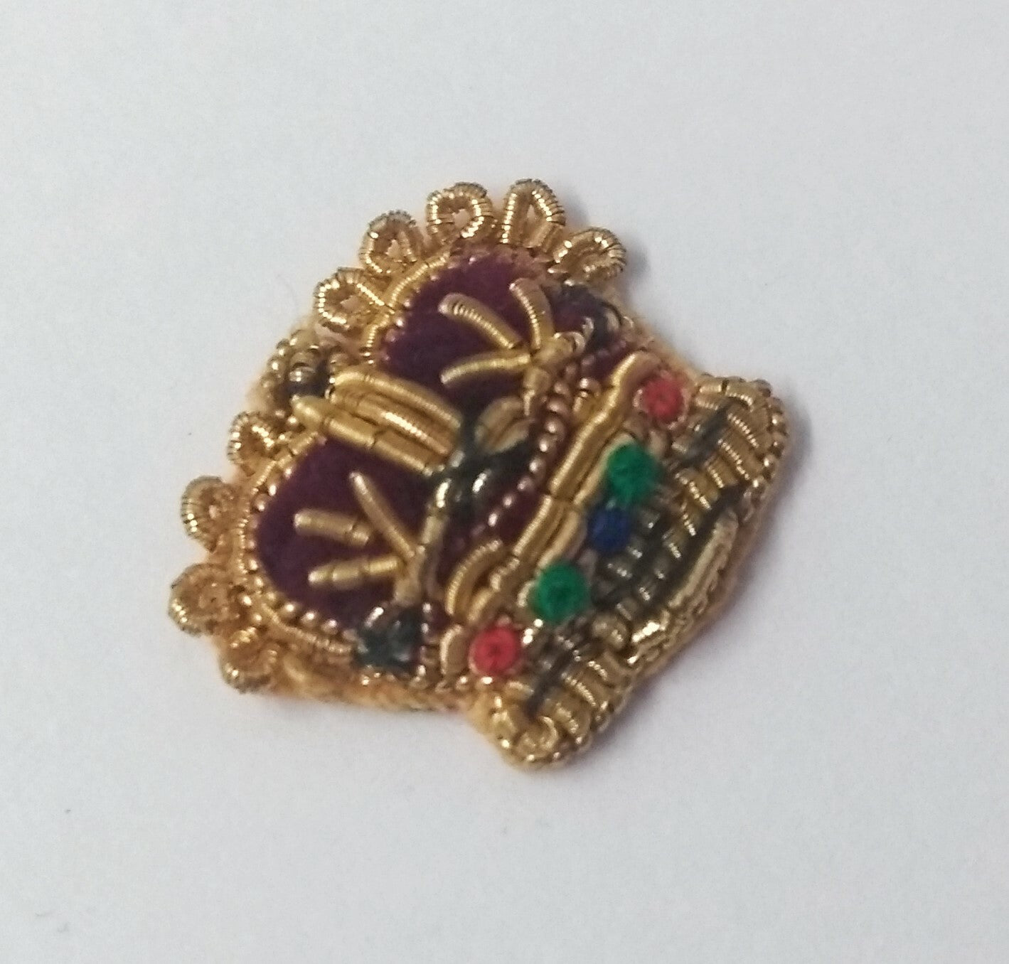Genuine Vintage British Small Braided QC Gold Crown No Ground
