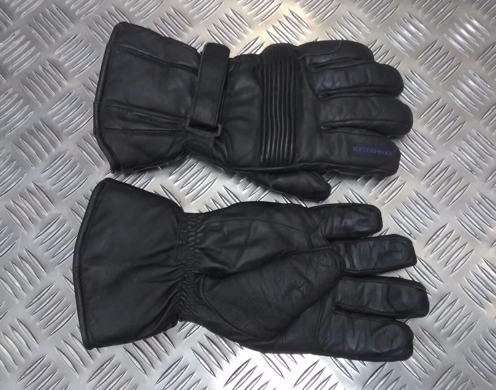 Black Leather Dynamic Waterproof Motorcycle Gloves Size Small Genuine British