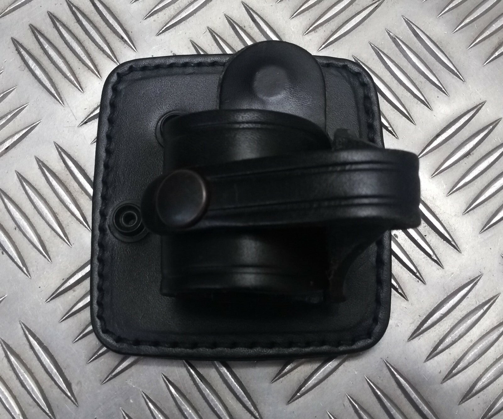 PWL RCL3 SpeedCuff Single Loops 3 Position Swivel, Double Safety Handcuff Holder