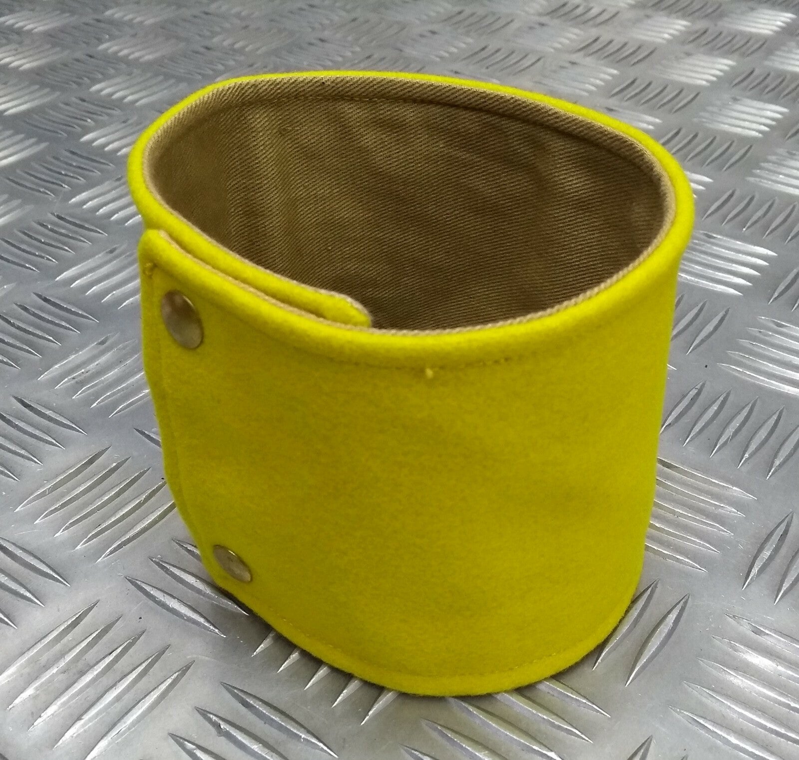Yellow Armband Brassard WW2 Pattern British Army Old Stock Unissued Khaki Lined