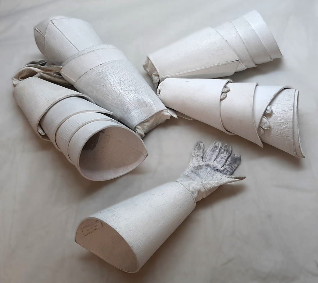 HCav White Gauntlets Lot of Unsorted Size 8 Gloves British Army 10/Right 10/Left