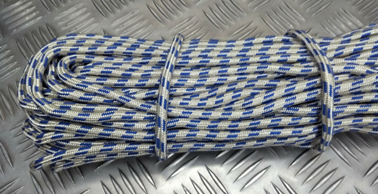 Genuine British Made Ceremonial & Parade Silver Blue Fleck Cord 2M RC11