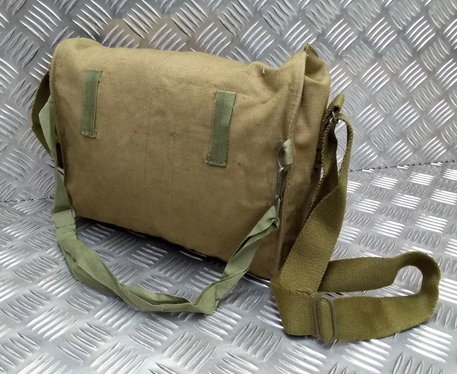 Genuine Army Vintage Gas Bag / Side / Shoulder / Messenger Bag - G1 70s Issue