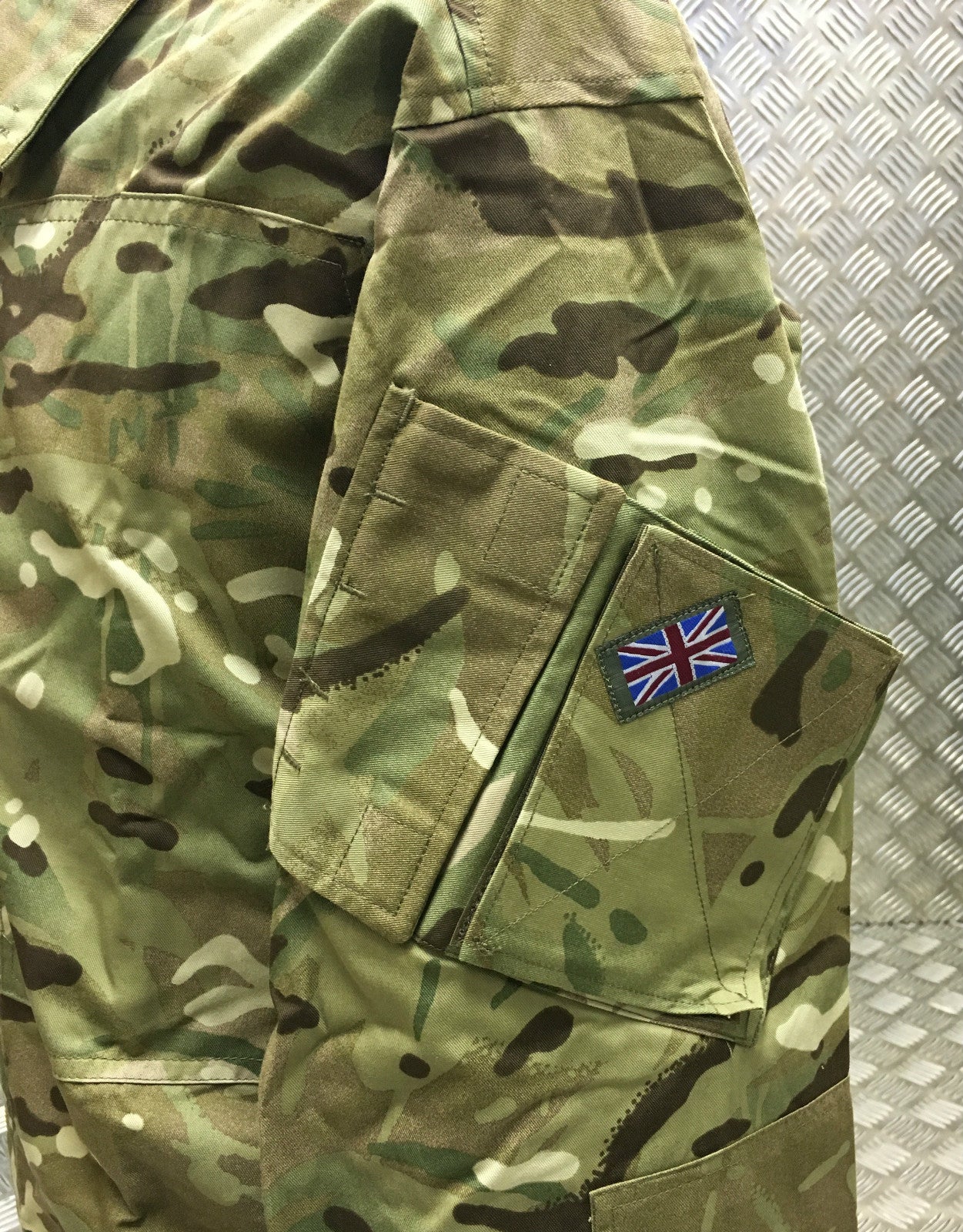 MTP Lightweight Jacket Temperate Weather Army multi-Cam Camouflage Pattern - NEW