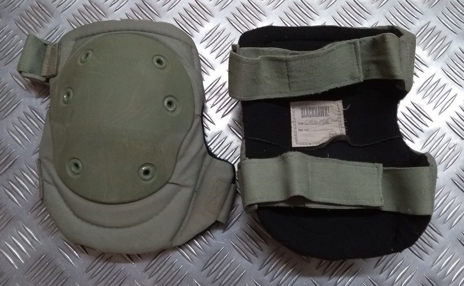 Army Knee Pads British Army Combat Uniform Kit by Blackhawk USA Gen1 Battle