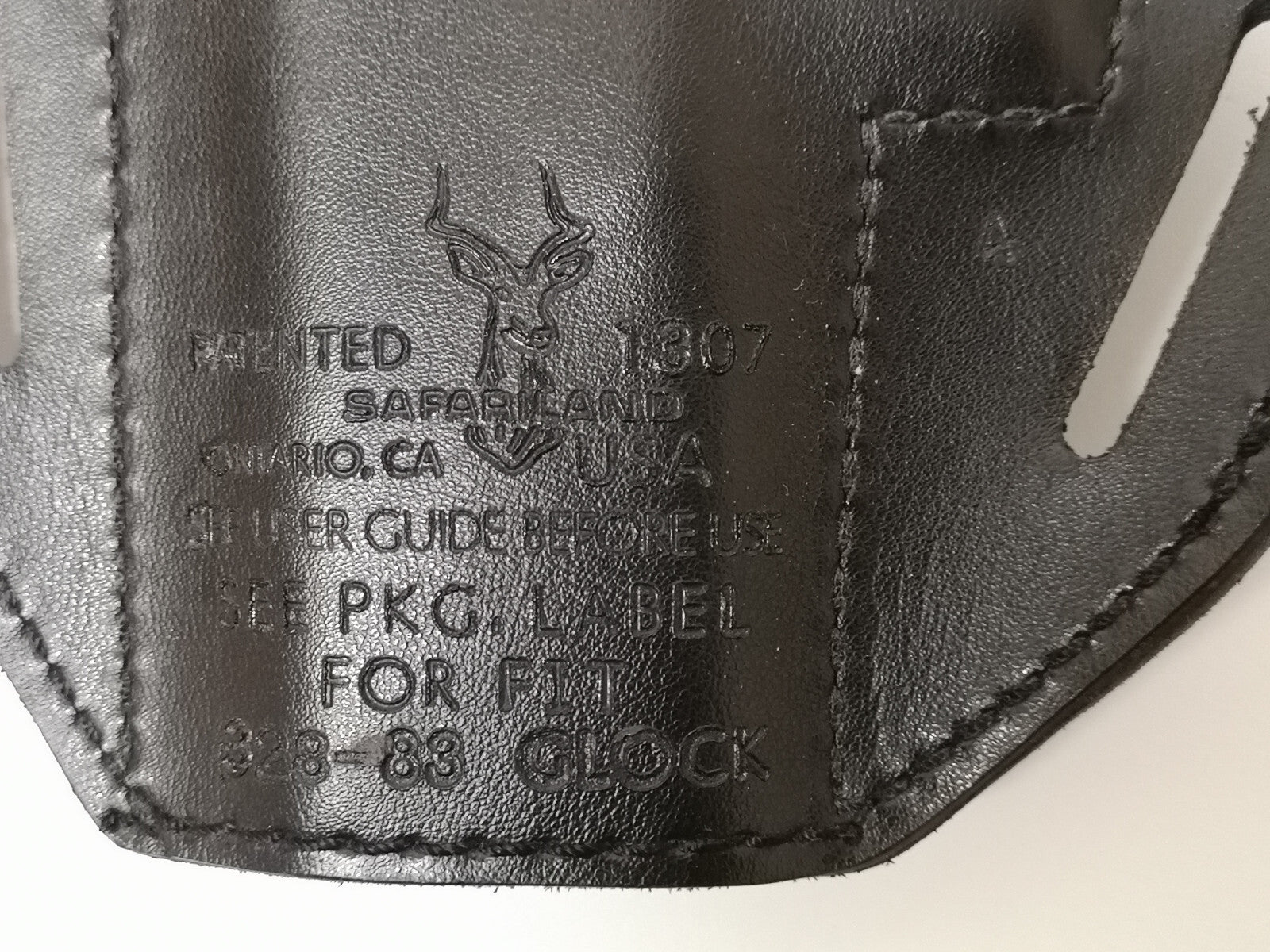 Safariland 328 Pancake Style Concealment Holster Black Plain Right Hand Draw