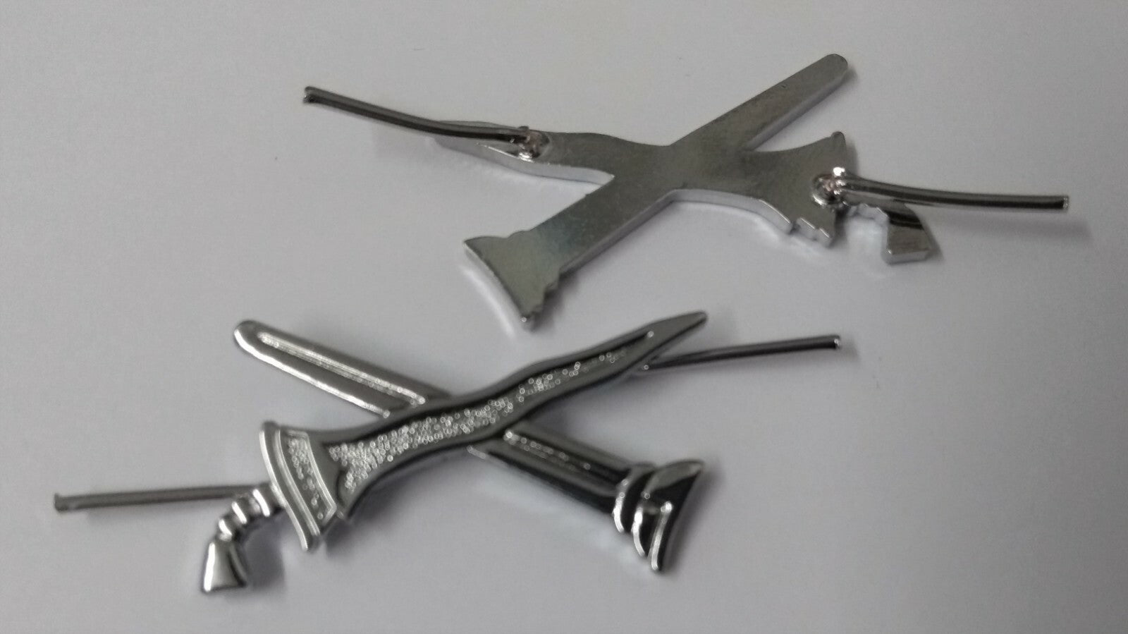 Sword & Scabbard Crossed Chrome Prong Back Obsolete Pattern- NEW