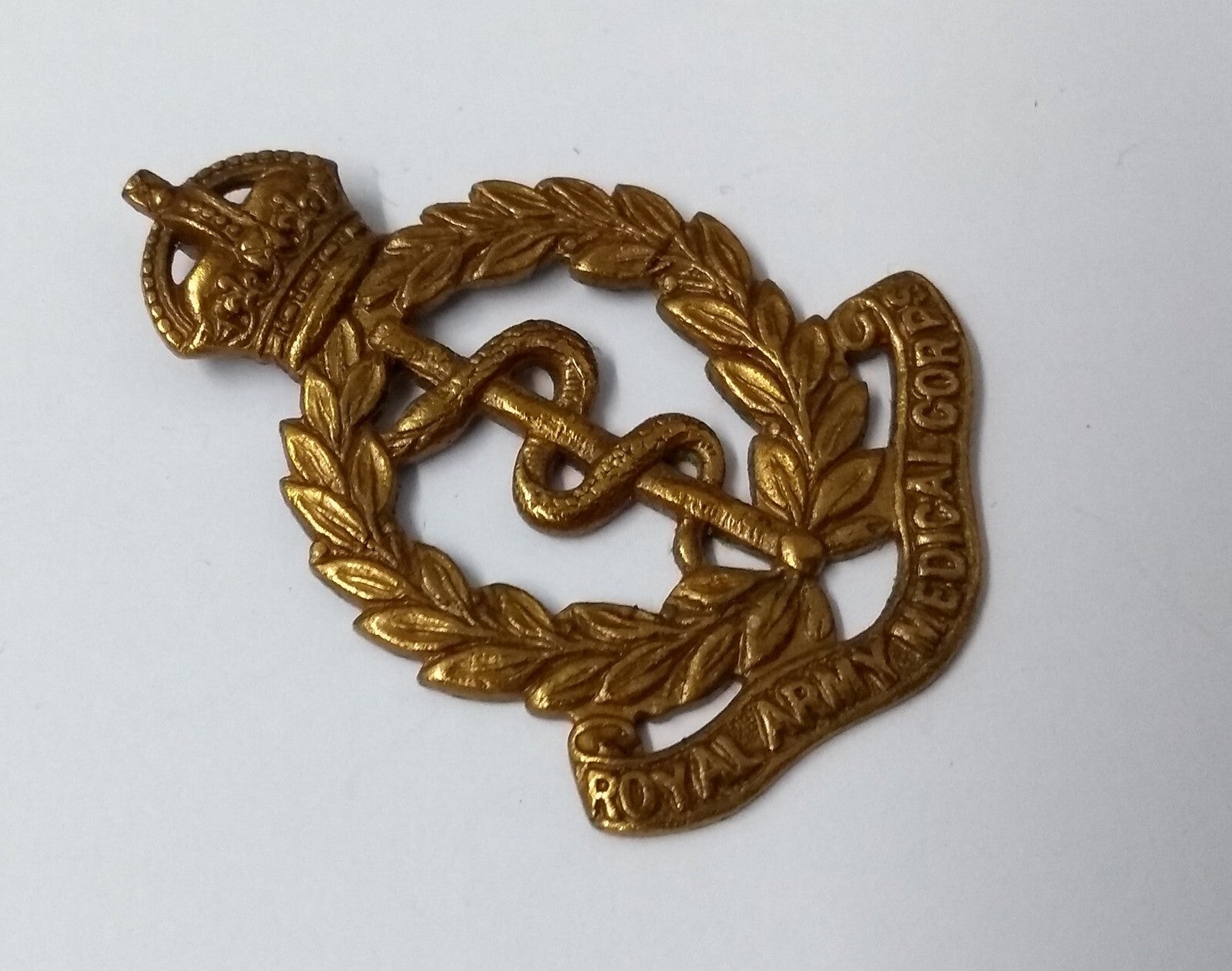 Vintage Kings Crown RAMC Royal Army Medical Corps Metal Insignia Badge