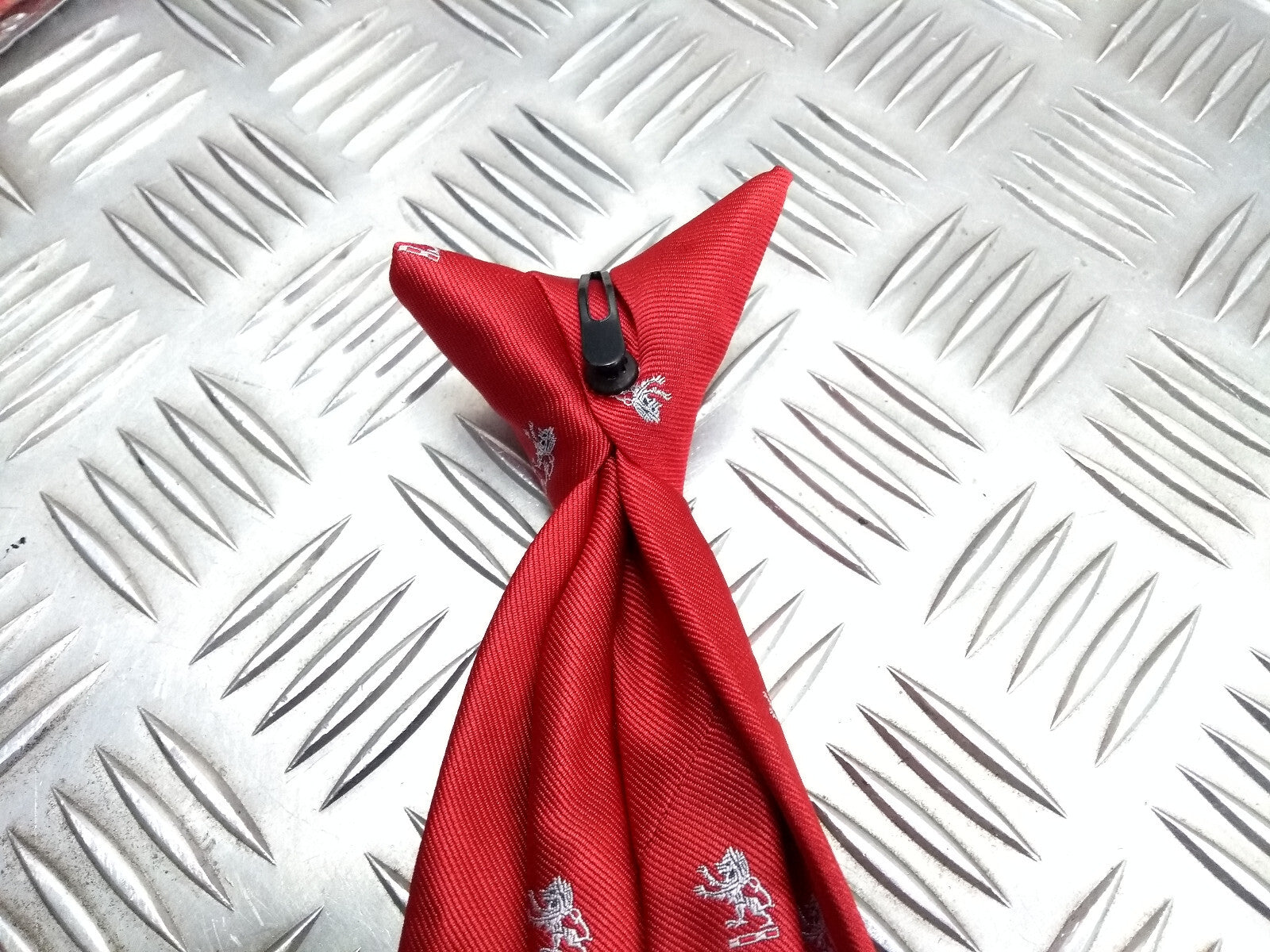 Red Clip On Tie with Grey Lion Insignia Genuine British - NEW