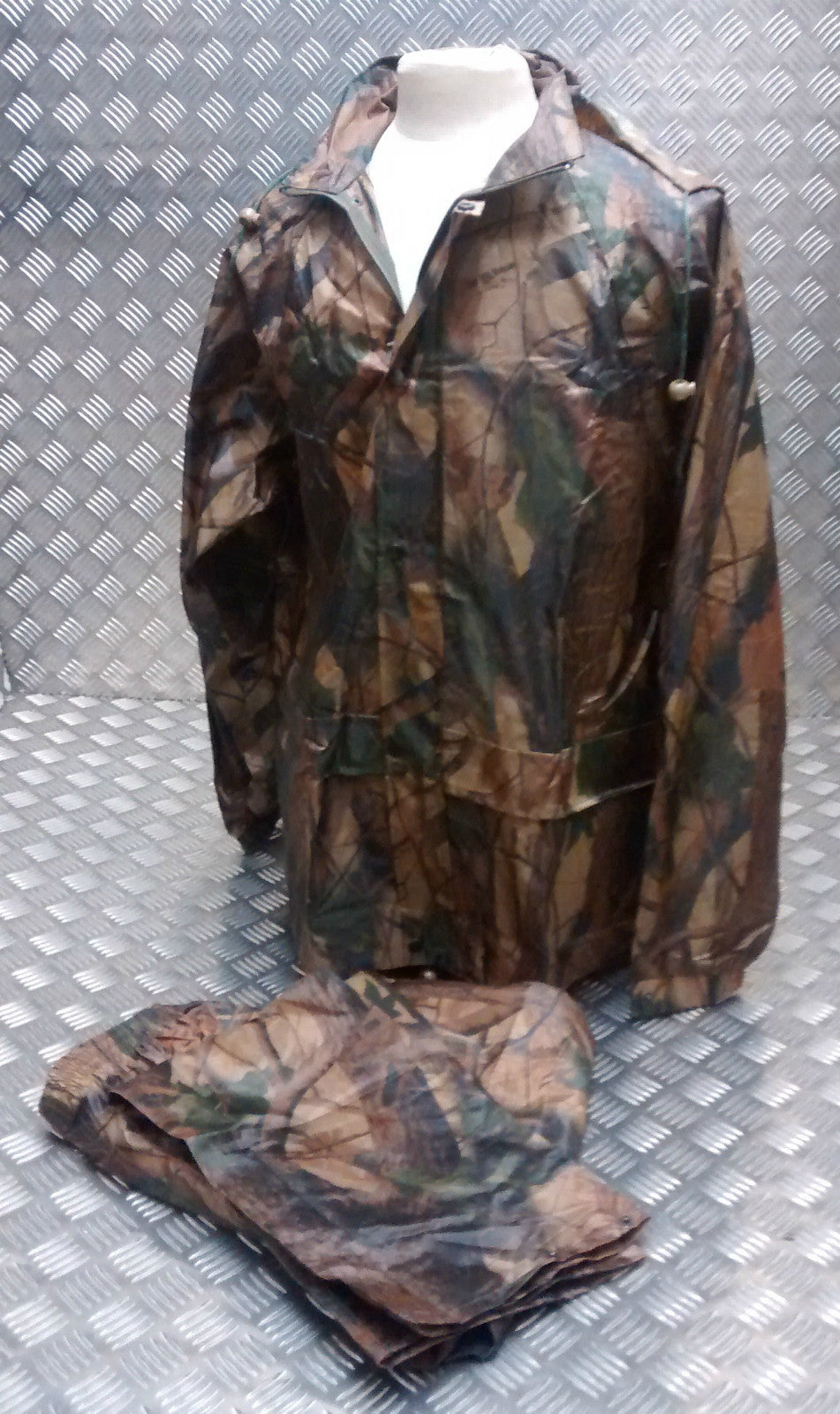 Military Style 100% Waterproof Foul Weather Suit Tree Bark Camo - NEW