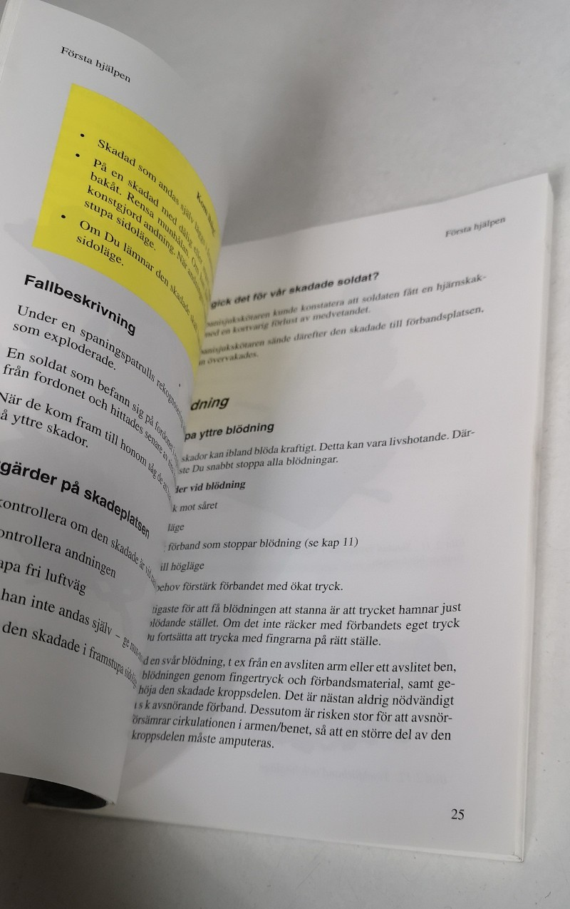 Training regulations for the Swedish Armed Forces Medical Officer 1999 booklet