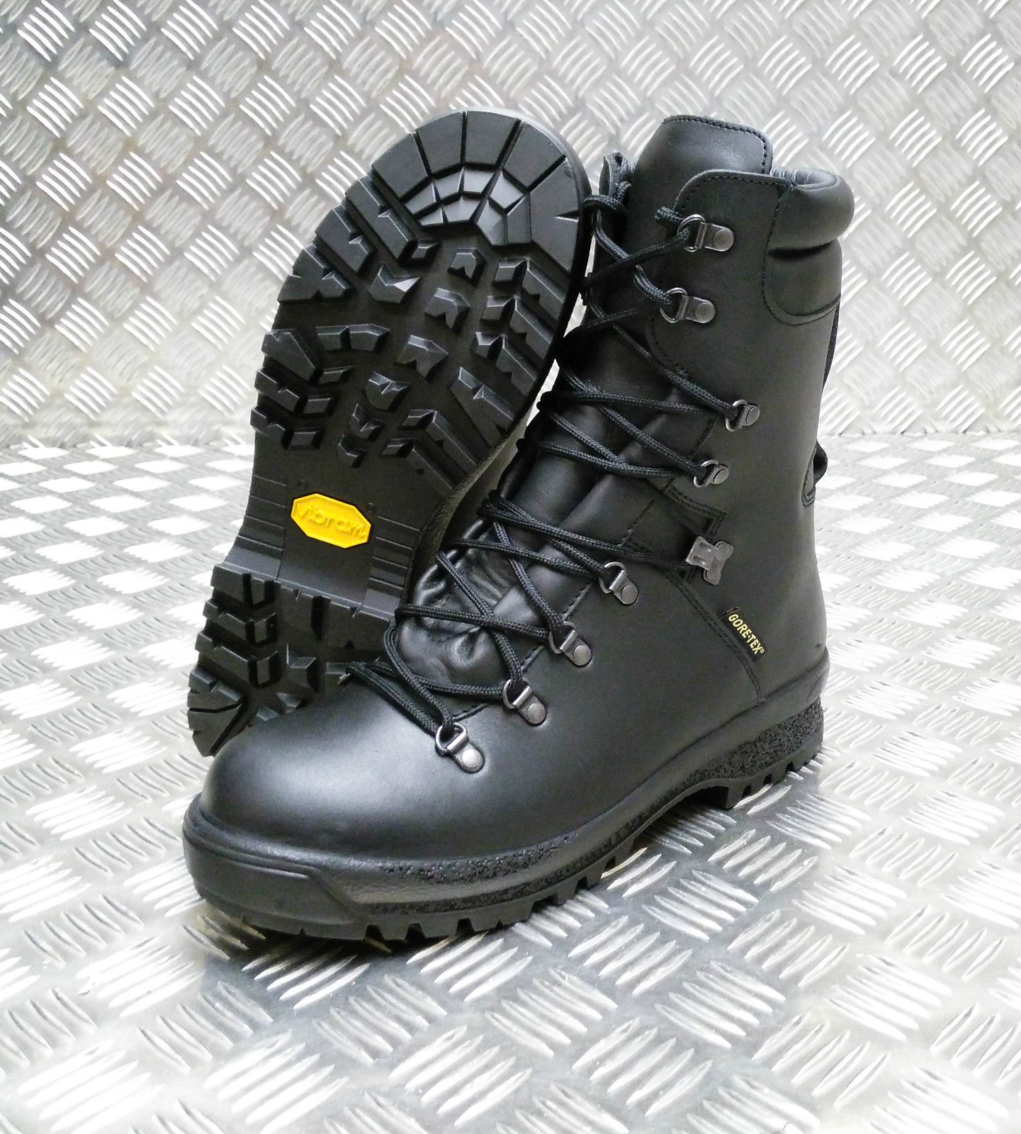 Genuine British Goretex Cold Wet Weather Assault Black Leather Boots
