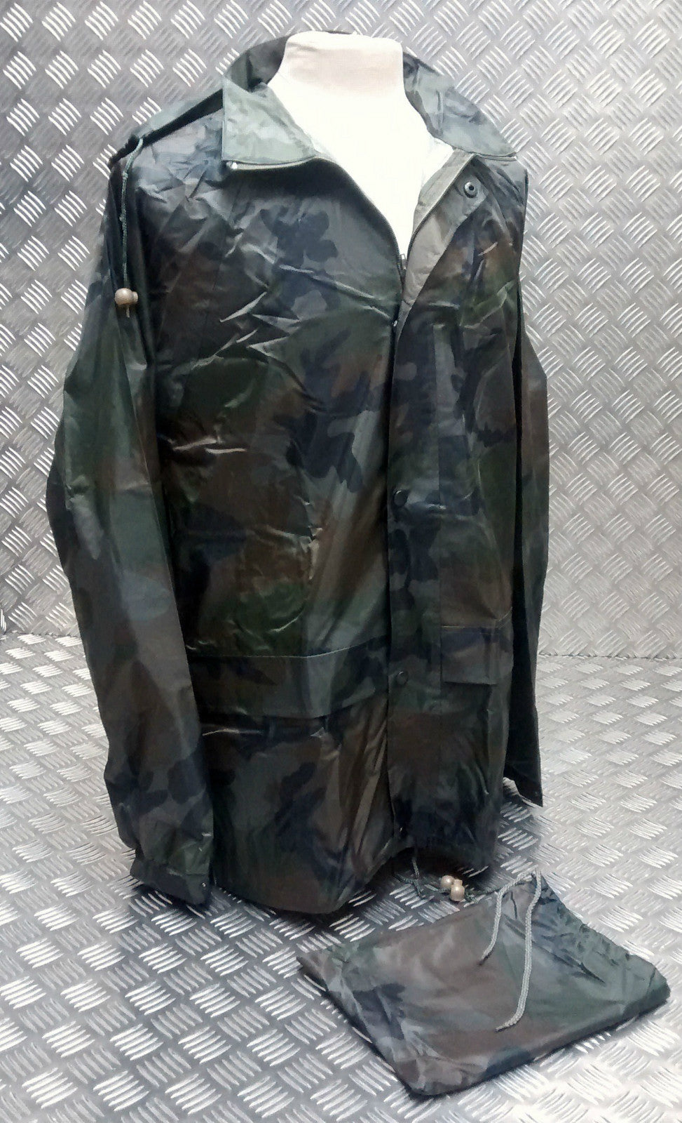 100% Waterproof Foul Weather Camouflage Jacket Military Style - NEW