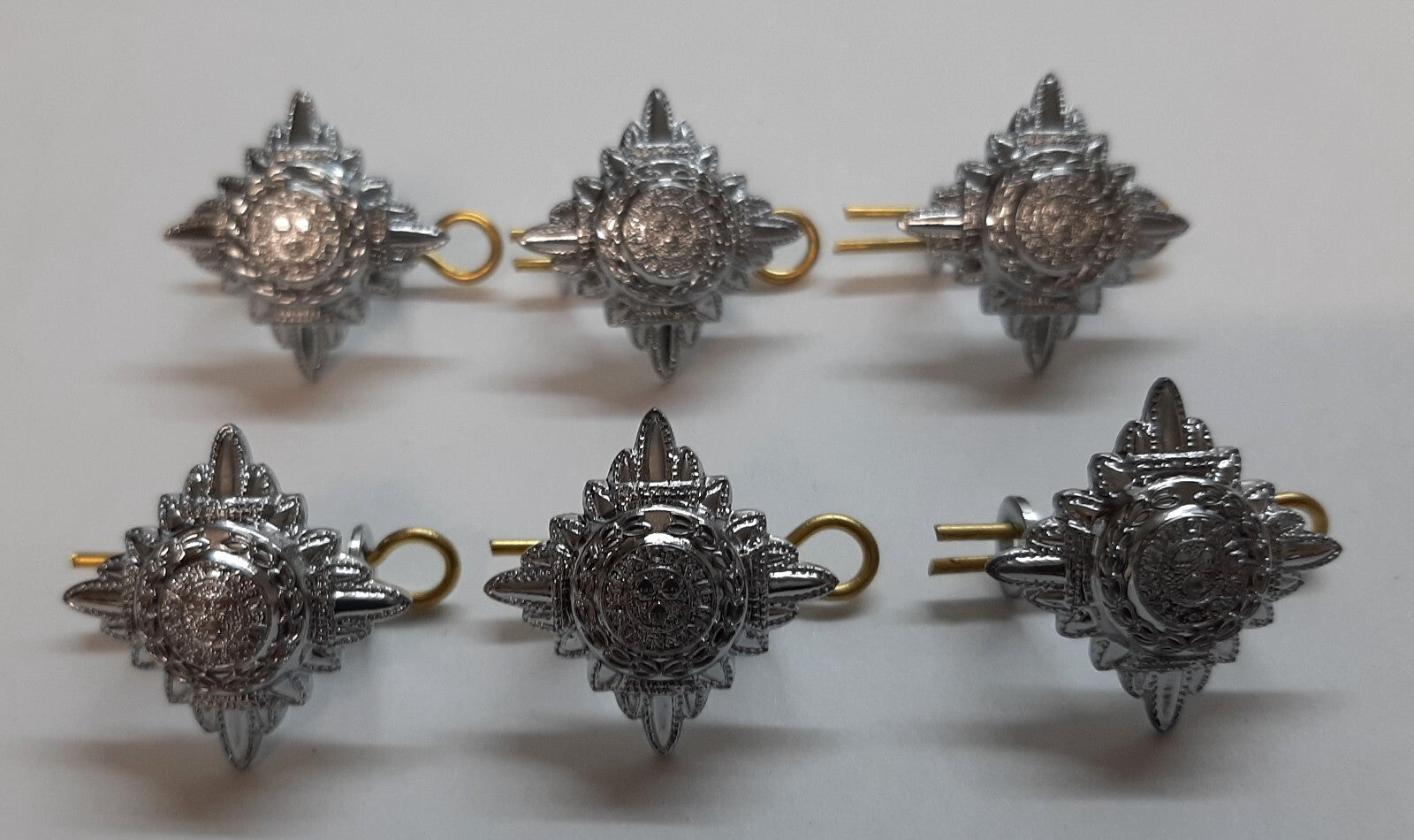 British Made Mil-Spec Metal Officers Rank Pips Silver Chrome Tria Juncta In Uno