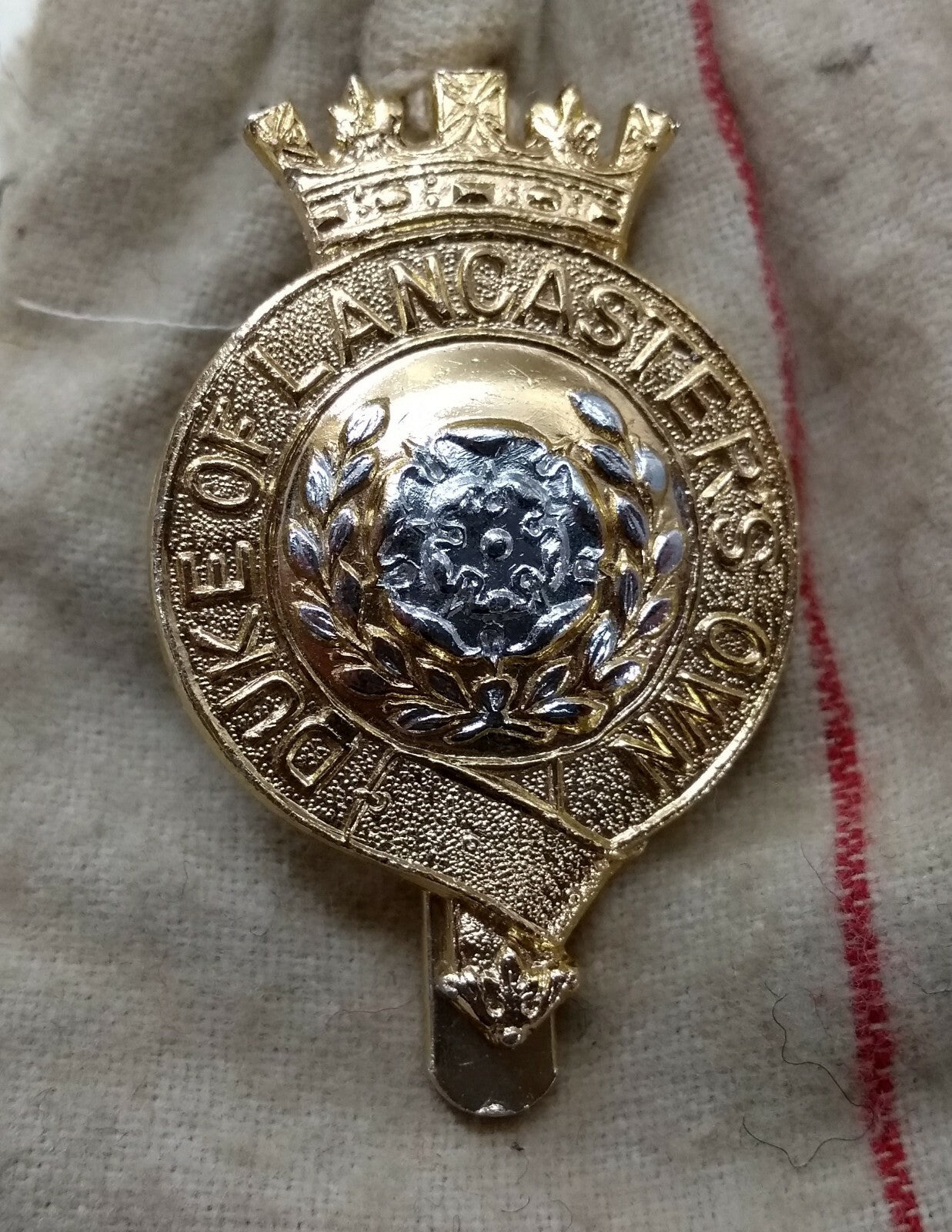 Genuine Vintage British Army Inspectorate of Stores Metal Badge Sample Card 1971