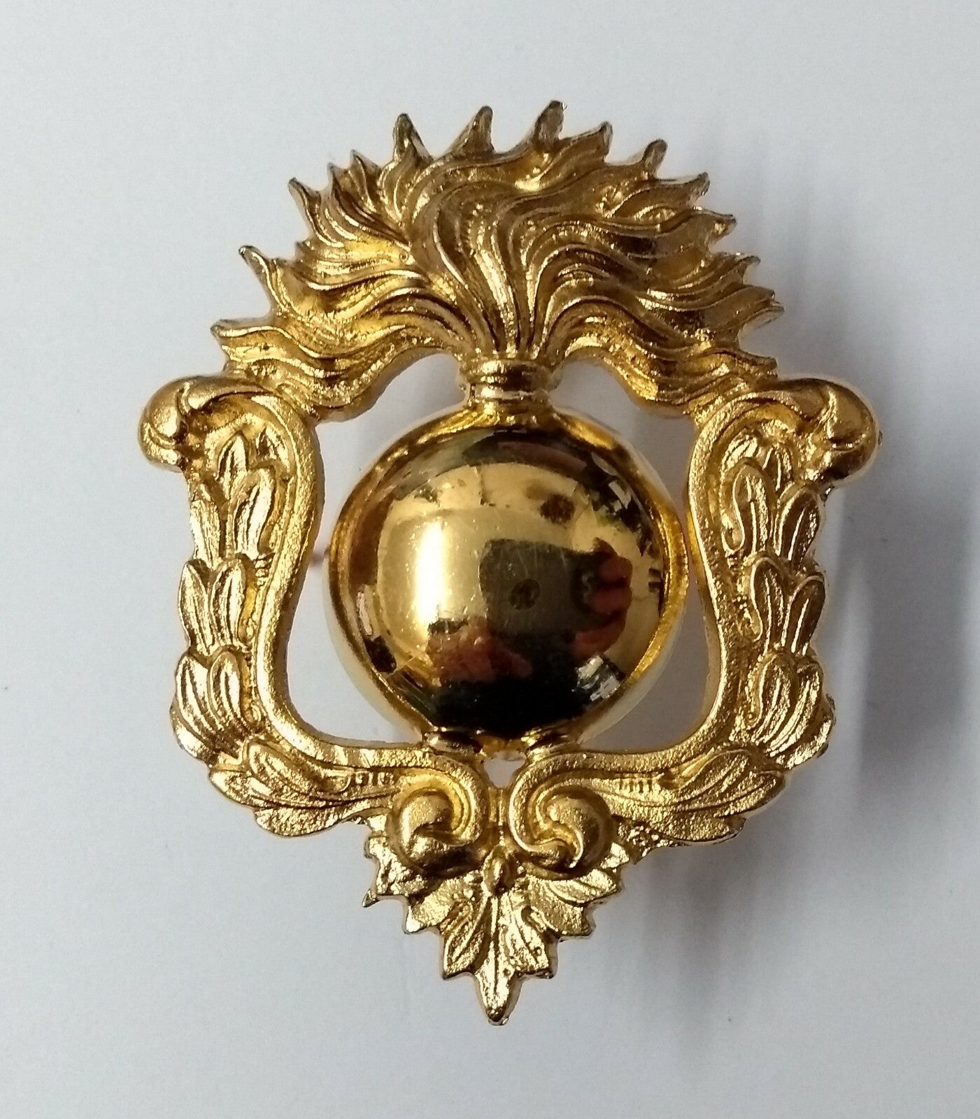 Genuine Vintage British Royal Artillery Cross-Belt Prong Back Ornament