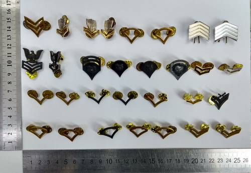 US & Other Metal Badges, Pins, Bars, Chevrons & Ranks x30 Assorted Joblot