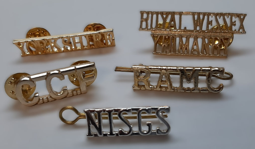 Assorted British Badges Various Regimental Insignia 1 Lot of 5 Badges