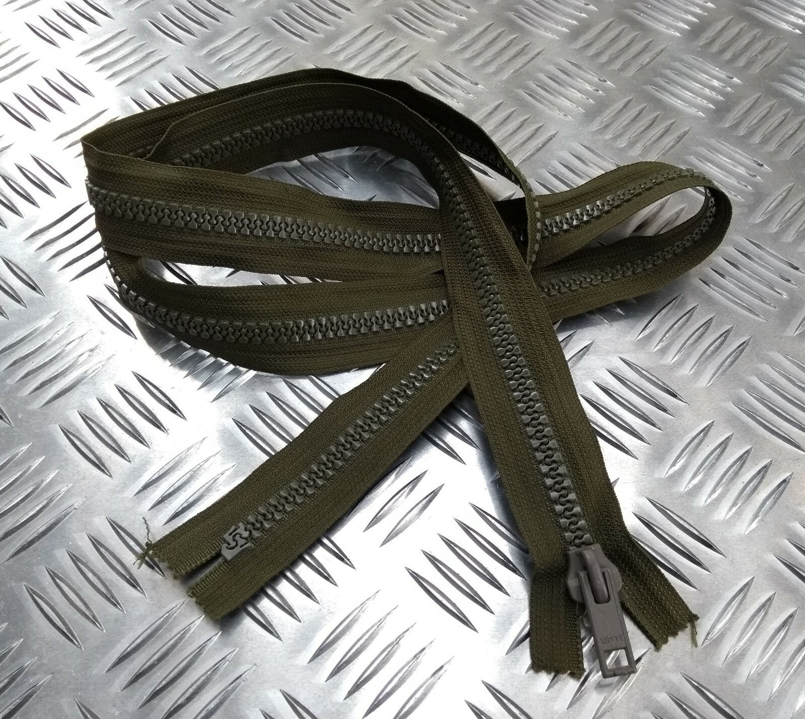 139cm Closed End Green Heavy Duty Zip Zipper