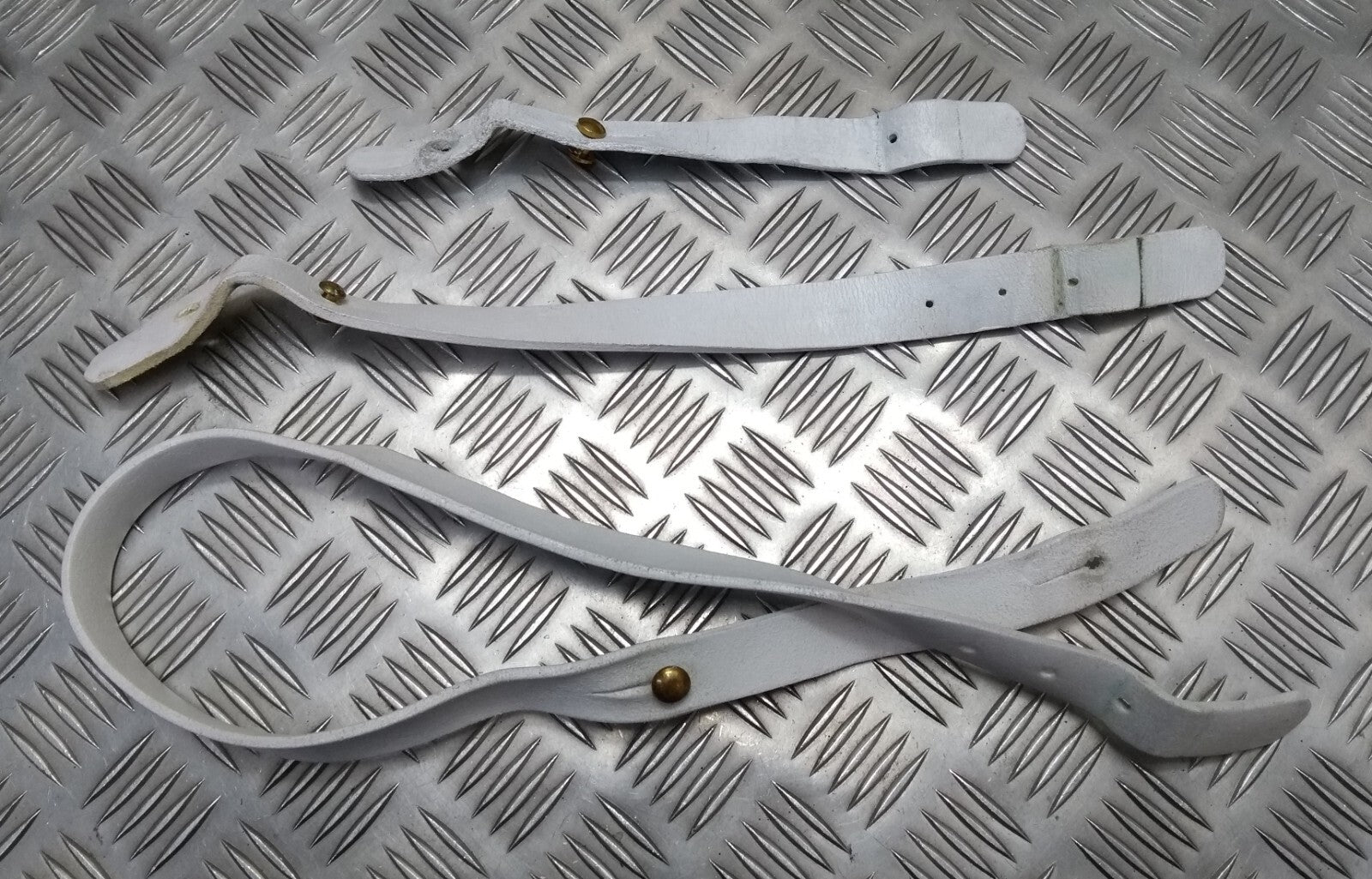 HCav No2 Buff Leather Sword Straps Assorted Lengths Household Cavalry