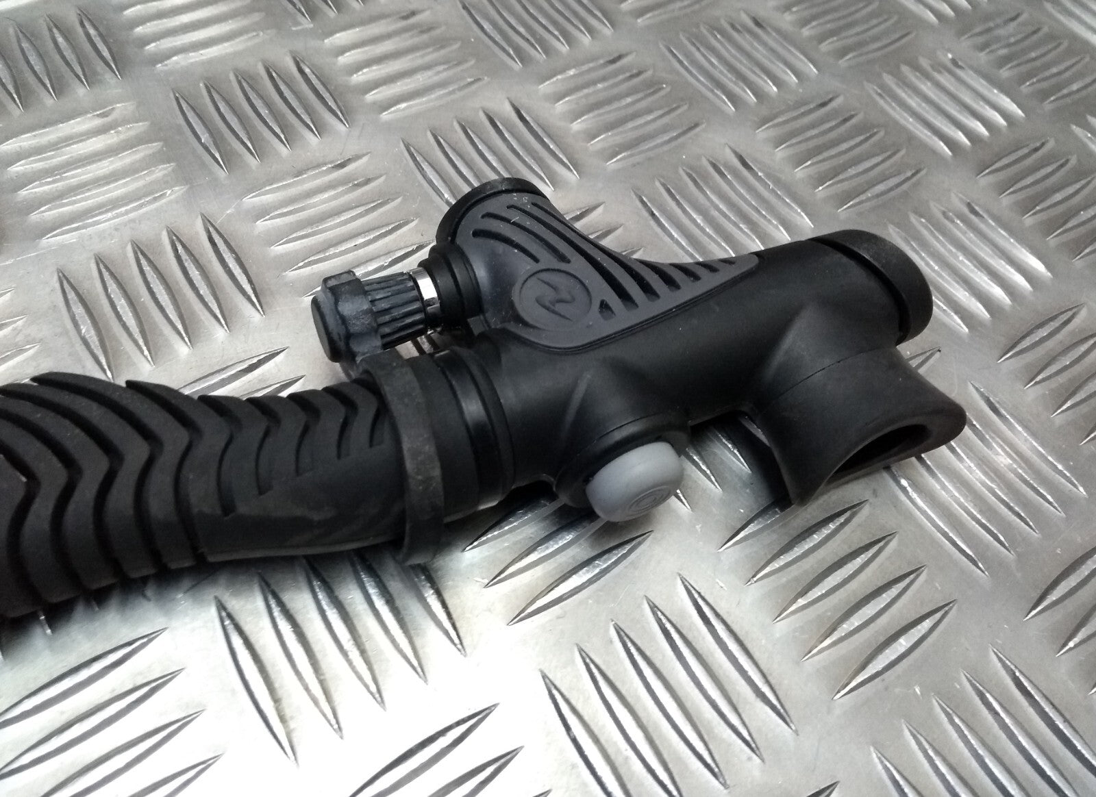 Aqua Lung Vest Diving Scuba BC/BCD Buoyancy Compensator British Army Issue MD