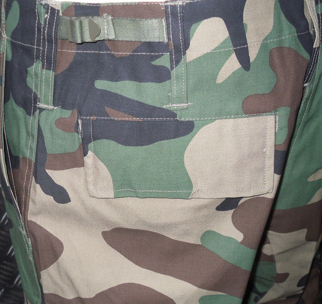 Woodland Camouflage Military Style Combat / Cargo Camo Trousers - 32"-36" - NEW