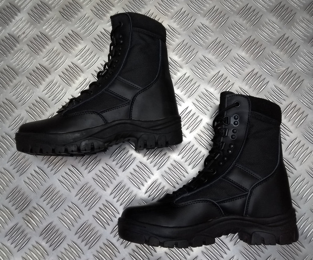 Lightweight Combat Boots With Shock Absorbing Anti Slip Soles Highlander UK4