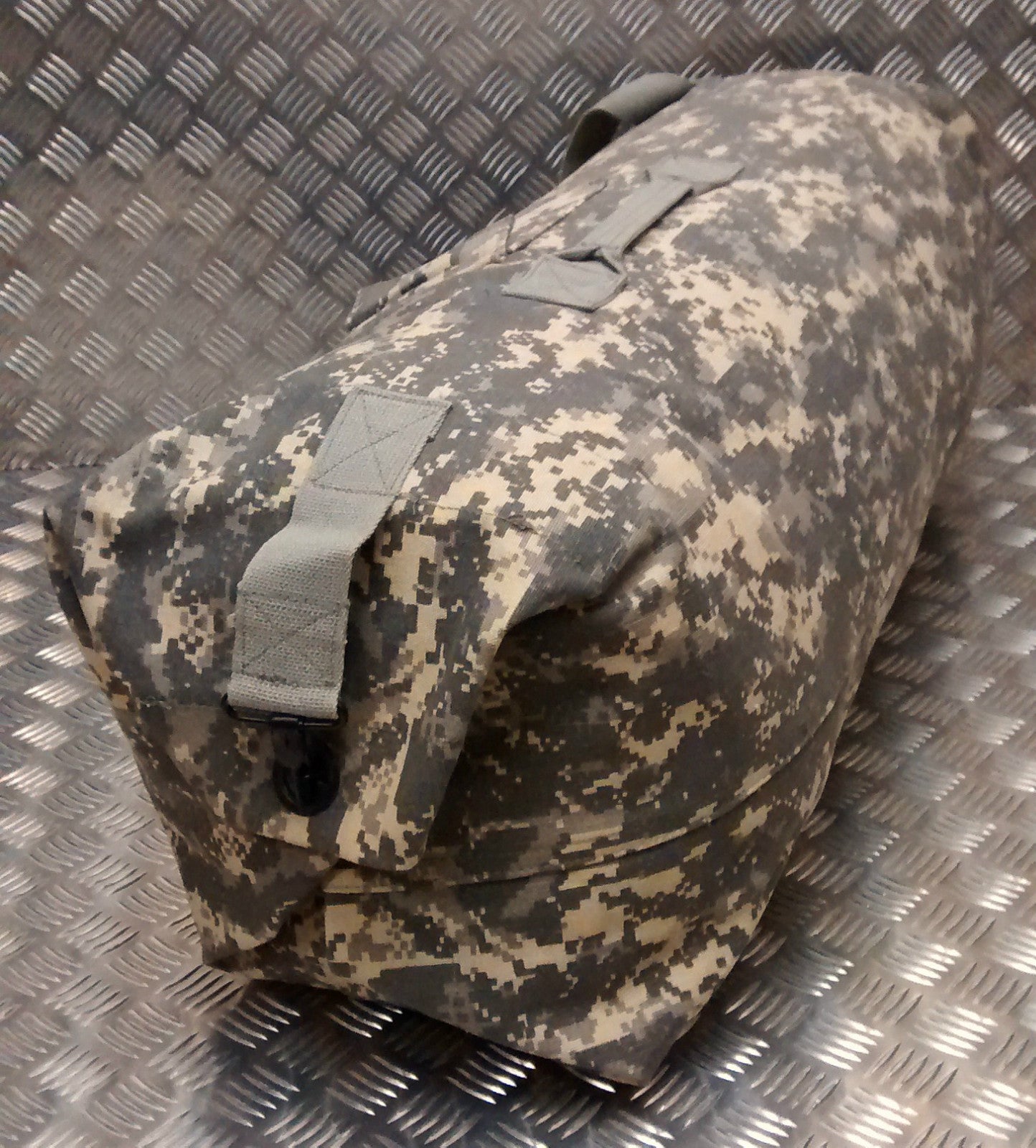US Style Kitbag / Kit Bag / Shoulder Bag / Ruck Sack Digital Camo ACU- NEW