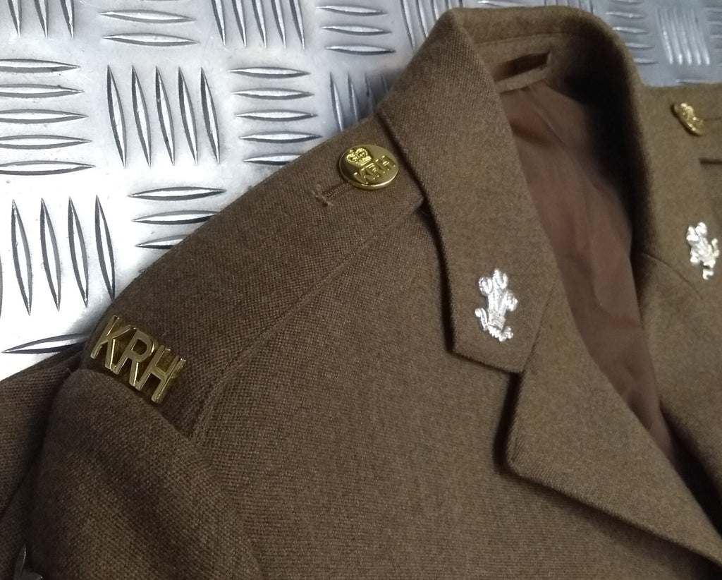 No2 KRH Jacket Fully Buttoned With Insignia & Badges British Army Issue 92cm