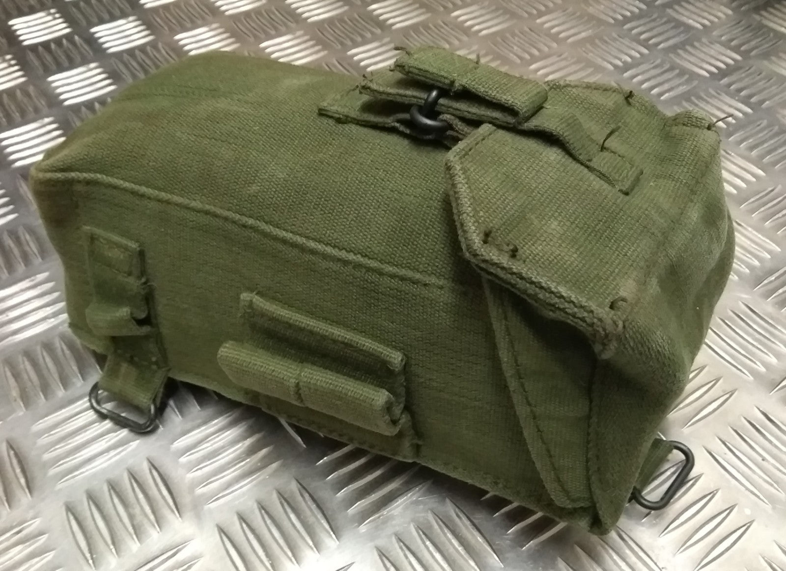 Genuine British Issue 58 Patt OD Green Falklands Type Ammo Pouch Left