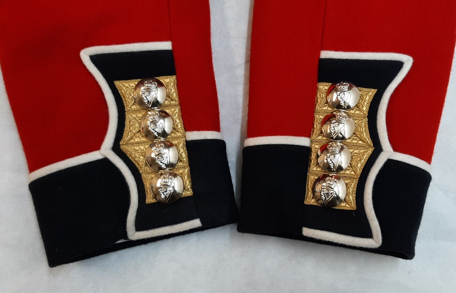 British Army Irish Red Tunic Scarlet Jacket IG With Gold Detail Good Size