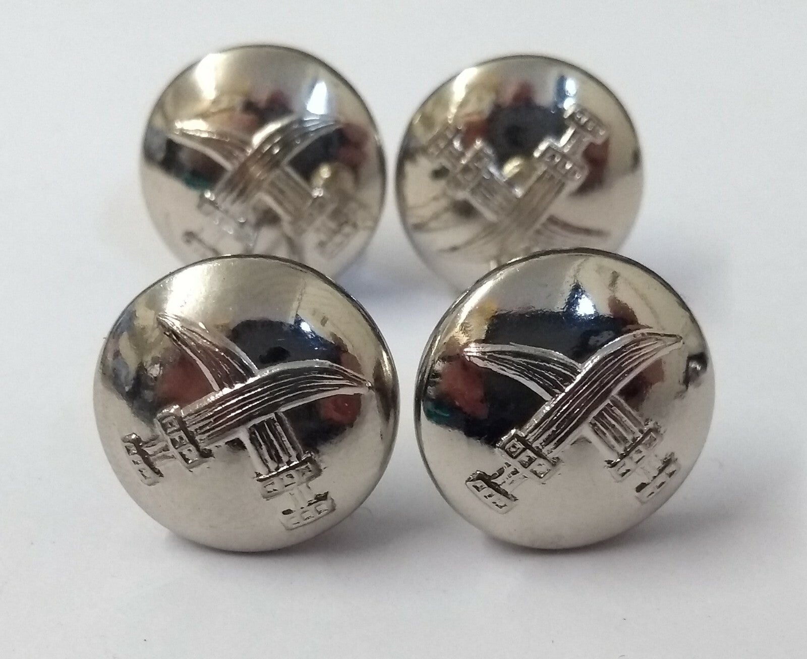 Genuine British Made Bahrain Obsolete Insignia Chrome Prong Buttons X8 ASBT234