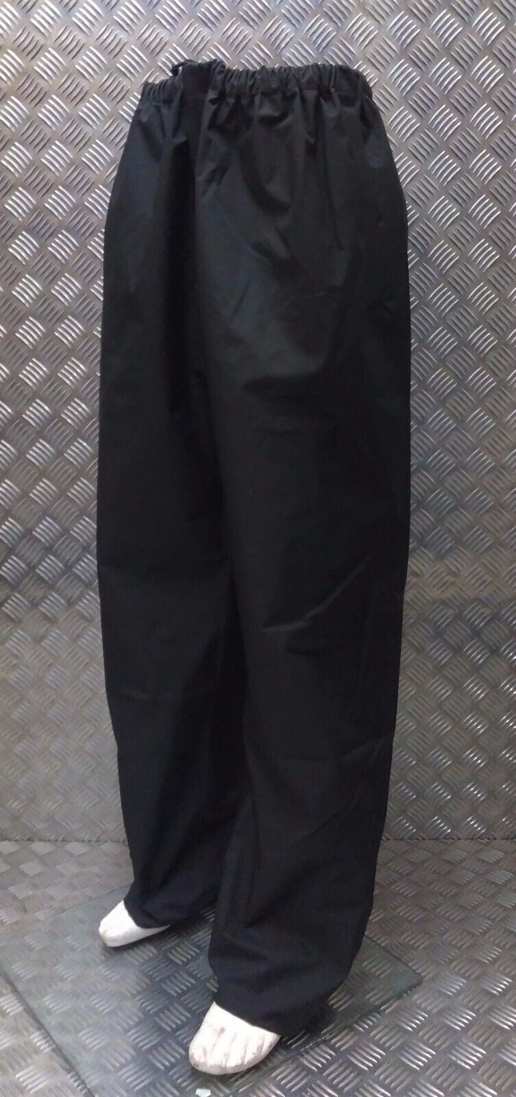 Waterproof & Breathable MVP 2.5L Over Trousers Wet Weather Size Large/Tall - NEW
