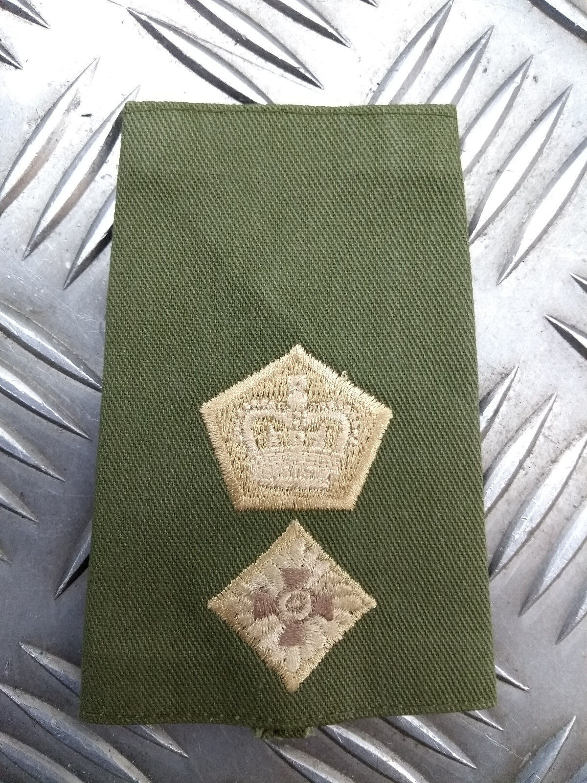 Khaki Edged OD Green Lieutenant Colonel Rank Slide Epaulette - NEW