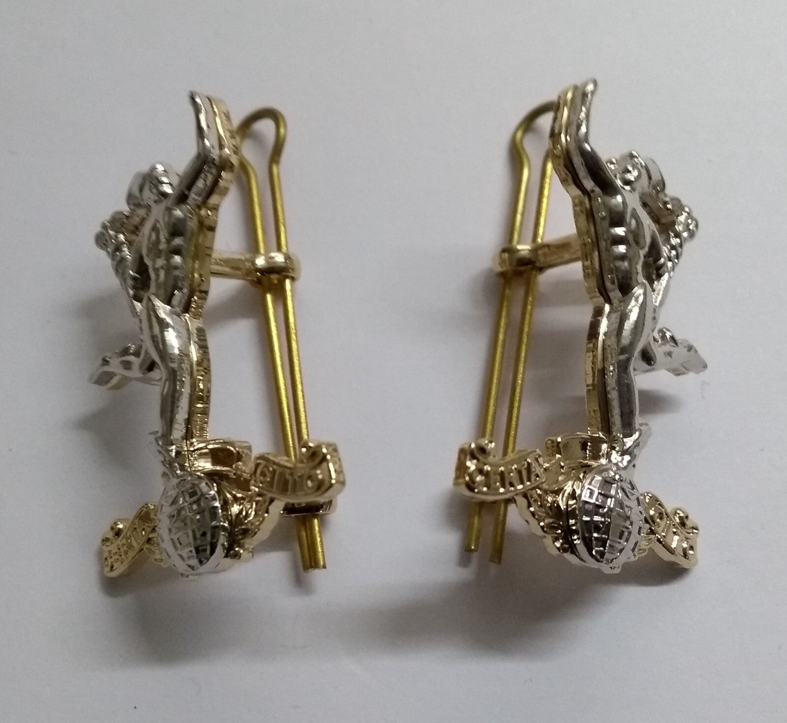 Signals Collar Dogs Army Royal Insignia "Certa Cito" Metal Badges Split Pin